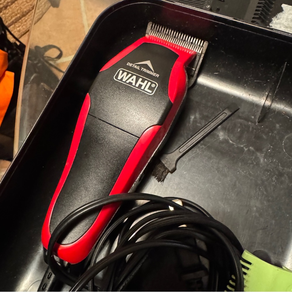 Wahl Black and Red Trimmer Set